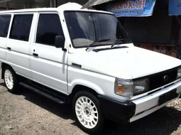 Jawa Barat, jual mobil Toyota Kijang 1996 dengan harga terjangkau 5
