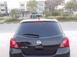 Jual cepat Nissan Latio 2006 di Riau 8