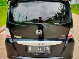 Mobil Honda Freed 2014 1.5 dijual, Banten 7