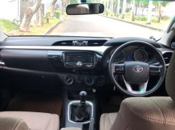 DKI Jakarta, Toyota Hilux G 2017 kondisi terawat 4