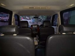 Mobil Daihatsu Luxio 2012 X dijual, Jawa Tengah 1