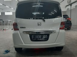 Jual Mobil Bekas Honda Freed PSD 2014 di Jawa Barat 1