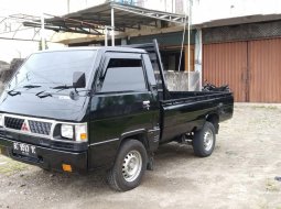 Jual Mobil Bekas Mitsubishi Colt L300 2.5L Diesel Pick Up 2dr 2017 di Sumatra Barat 8