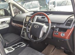 Dijual Mobil Toyota NAV1 Luxury V 2015 di DKI Jakarta 5