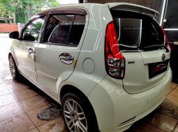 Jual Mobil Daihatsu Sirion 1.3 D Deluxe AT 2012 Putih, DKI Jakarta 2