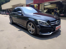 Jual Mobil Bekas Mercedes-Benz C-Class 250 2016 di Bekasi 4