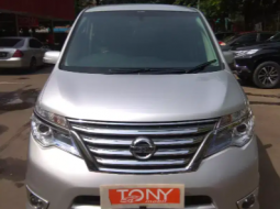 Dijual Cepat Mobil Nissan Serena Highway Star 2015 di Bekasi 5