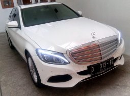 Jual Mobil Bekas Mercedes Benz C250 Exclusive 2015 di Jawa Barat 10