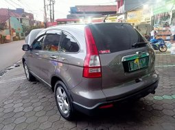 Jual Mobil Honda CR-V 2.0 2007 Terawat di Bekasi 4