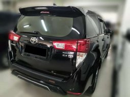 Jual mobil bekas murah Toyota Kijang Innova 2.4G 2018 di Jawa Timur 7