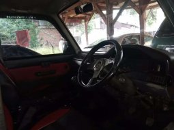 Dijual mobil bekas Toyota Kijang Grand Extra, Jawa Barat  3