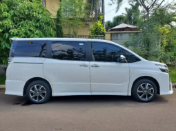 Jual Mobil Toyota Voxy 2019 di DKI Jakarta 1