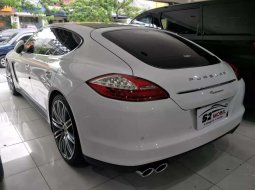 Mobil Porsche Panamera 2012 dijual, Jawa Timur 1