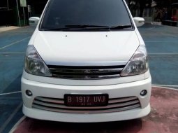 Dijual cepat Nissan Serena Autech AT 2011 bekas, DKI Jakarta 7