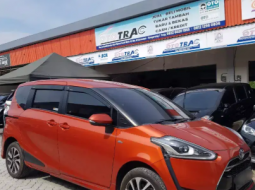 Dijual Mobil Toyota Sienta Q 2017 di Tangerang Selatan 3