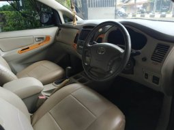 Jual mobil bekas Toyota Kijang Innova V 2009 bekas, DIY Yogyakarta 5