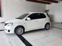 Dijual Mobil Toyota Etios Valco G 2015 di Bekasi 4