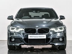 Dijual Mobil BMW 3 Series 330i Sport 2019 di DKI Jakarta 2