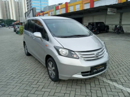 Dijual Mobil Honda Freed PSD 2009 di DKI Jakarta 4