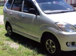 Jawa Timur, jual mobil Daihatsu Xenia Li DELUXE 2007 dengan harga terjangkau 5