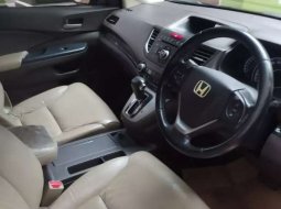 Honda CR-V 2012 Jawa Tengah dijual dengan harga termurah 3
