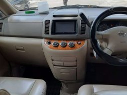 Dijual mobil bekas Nissan Serena Highway Star, DKI Jakarta  4