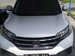 Jawa Barat, Honda CR-V 2.0 i-VTEC 2013 kondisi terawat 4