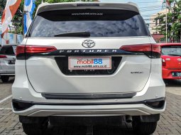 Jual Mobil Toyota Fortuner VRZ 2016 di Jawa Tengah 3