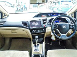 JUla Cepat Honda Civic 1.8 i-Vtec 2015 di Jawa Tengah 5
