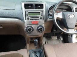 Jual Cepat Daihatsu Xenia R AT 2016 di DKI Jakarta 3