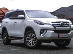 Jual Mobil Bekas Toyota Fortuner VRZ 2017 di Jawa Barat 1