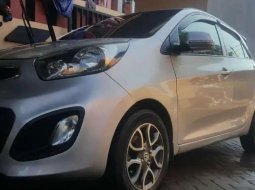 Mobil Kia Picanto 2013 SE dijual, Banten 4