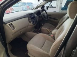 Jual mobil Toyota Kijang Innova E 2008 bekas, Jawa Timur 5