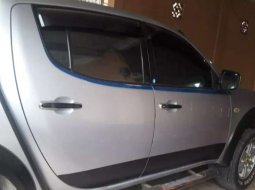 Sumatra Selatan, jual mobil Mitsubishi Triton 2012 dengan harga terjangkau 3