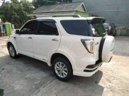 Jawa Barat, jual mobil Daihatsu Terios R 2016 dengan harga terjangkau 2