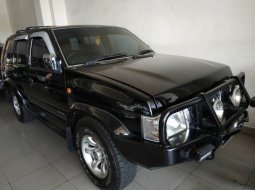 Dijual mobil Nissan Terrano 2.4 Manual 2004 bekas, DIY Yogyakarta 9