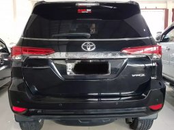 Jual Mobil Bekas Toyota Fortuner VRZ AT 2017 di Bekasi 3