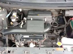 Dijual mobil bekas Daihatsu Ayla M, Jawa Timur  4