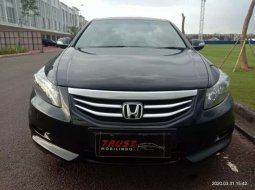 Mobil Honda Accord 2012 VTi dijual, Banten 7