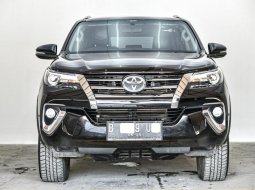 Jual Mobil Bekas Toyota Fortuner VRZ 2018 di Depok 1