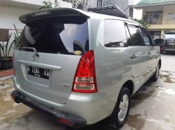 Dijual Mobil Toyota Kijang Innova 2.0 G MT 2008 di Bekasi 2