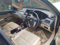 Jual Mobil Bekas Honda Accord 2.4 VTi-L 2010 di DIY Yogyakarta 1