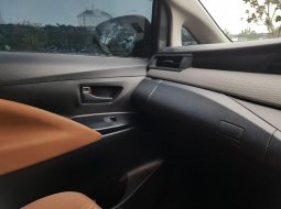 Jual Mobil Bekas Toyota Kijang Innova 2.0 G 2016 di Tangerang Selatan 10