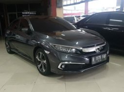 Jual Mobil Honda Civic E CVT 2019 Terawat di Bekasi  2
