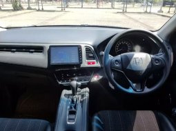 Jual Mobil Bekas Honda HR-V E CVT 2018 di Tangerang Selatan 6
