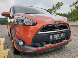 Jual mobil Toyota Sienta V 2017 terbaik, Tangerang Selatan 2