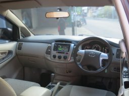 Dijual cepat Toyota Kijang Innova G 2012, Jawa Timur 6