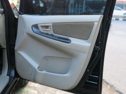 Dijual cepat Toyota Kijang Innova G 2012, Jawa Timur 5