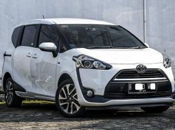 Dijual Mobil Toyota Sienta V 2018 di DKI Jakarta 1