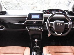 Jual Mobil Bekas Toyota Sienta V 2017 di Depok 1